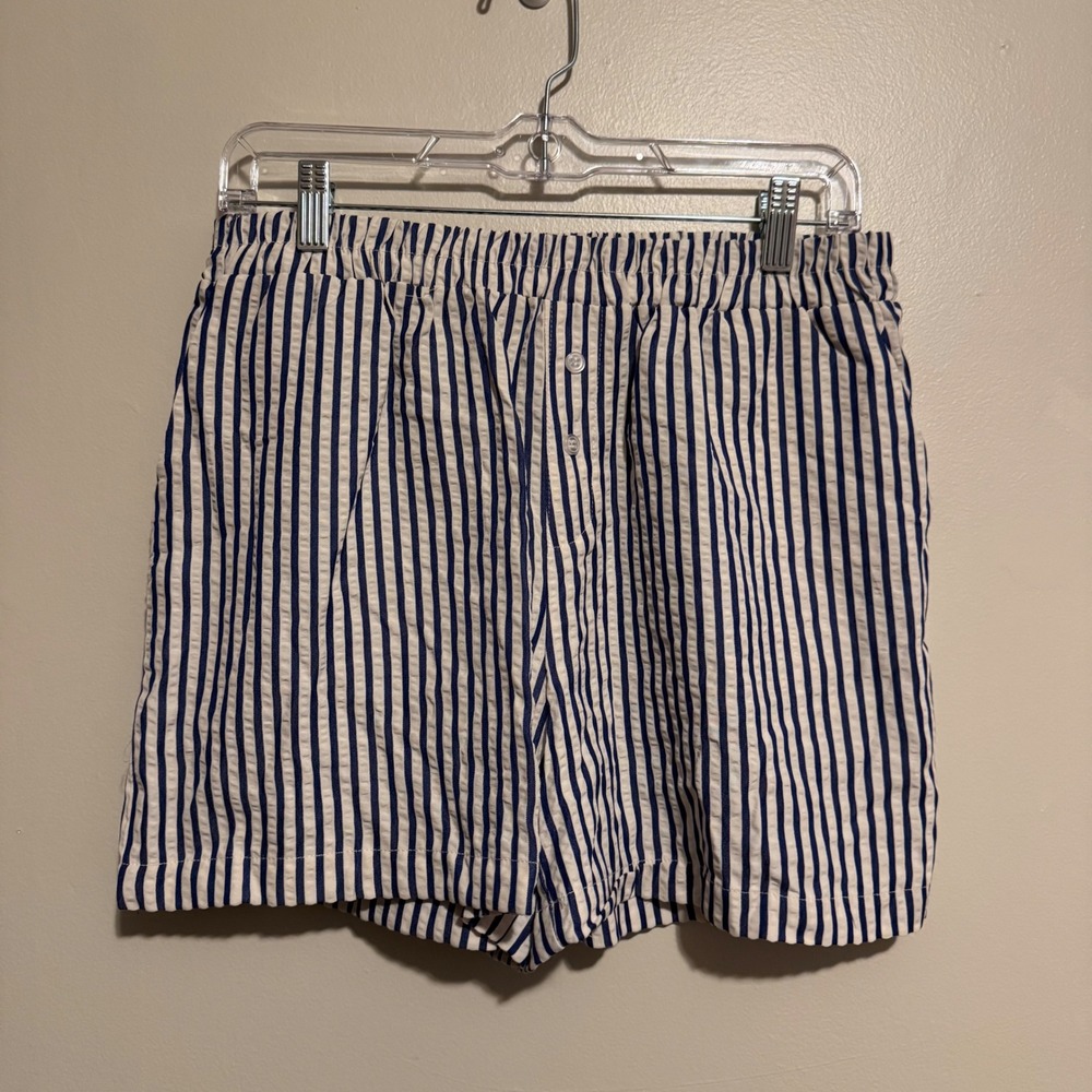 Women's Striped Seersucker Shorts Blue White Summer Warm Weather Basics Cotton